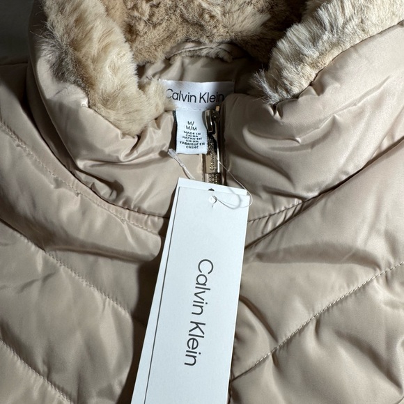 Calvin Klein Light Tan Quilted Jacket - Picture 3 of 3